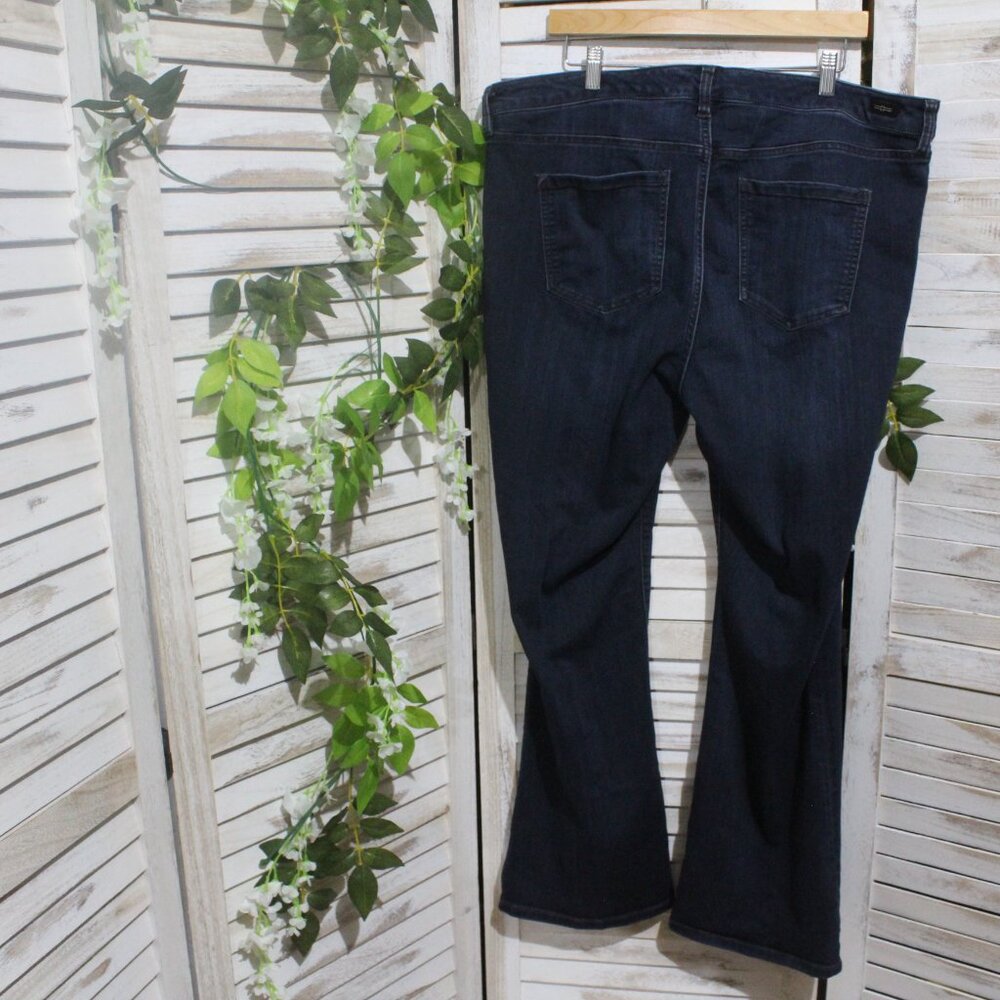 Liverpool Dark Wash Denim Boot Cut Jeans (1048) - Picture 5 of 9